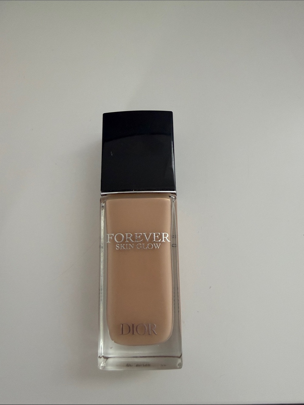 DIOR
Forever Skin Glow Liquid Foundation 24HR Wear - Picture 3 of 4